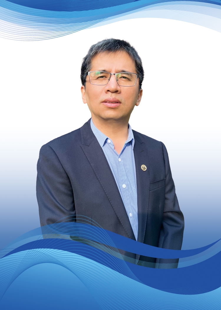 刘龙简介照片.jpg